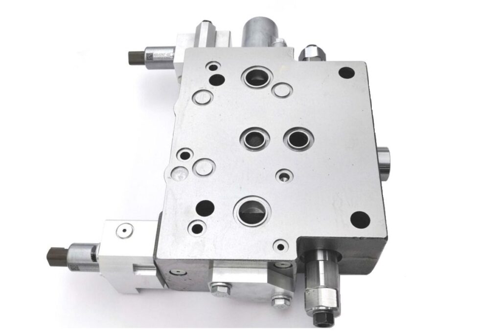 Custom Hydraulic Control Valve Assemblies Tuson